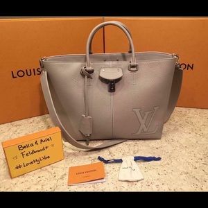 Louis Vuitton Pernelle